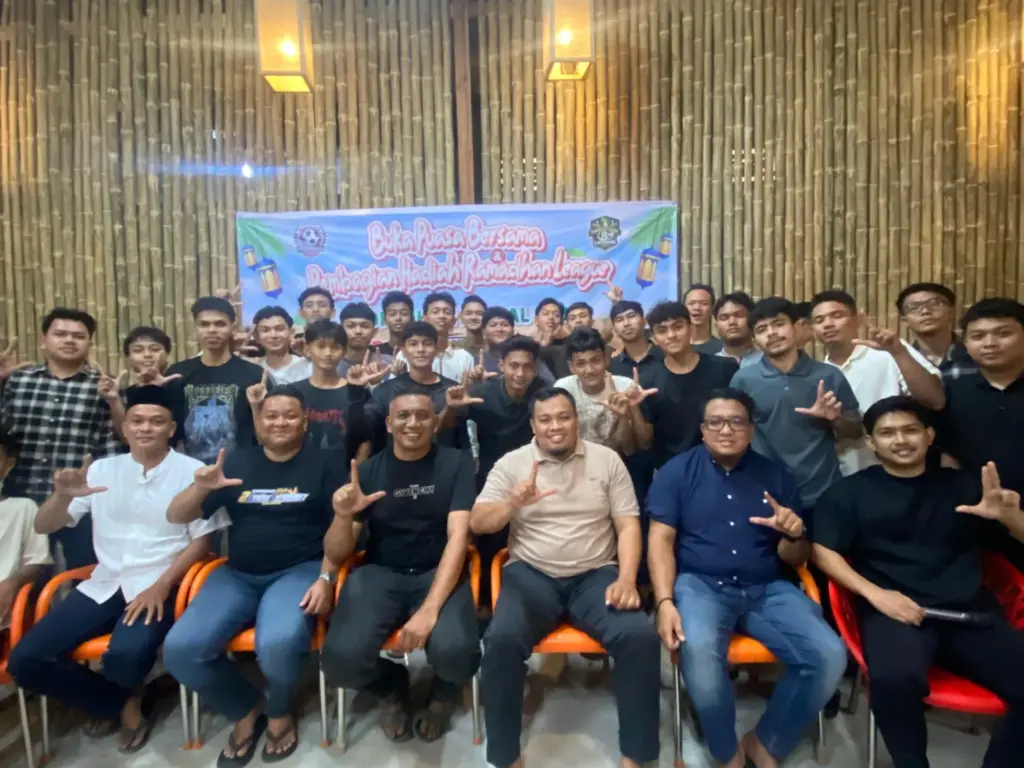 10afda44-94f5-4d64-95f8-1f422d3a643b